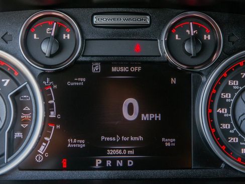 Used 2018 RAM 2500 Power Wagon w/ Leather & Luxury Group image 19