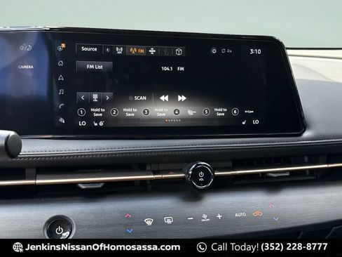 Used 2024 Nissan Ariya AWD image 35