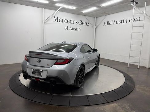 Used 2023 Toyota GR86 Premium RWD image 7