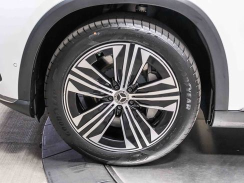 Used 2023 Mercedes-Benz EQS 450+ SUV image 10