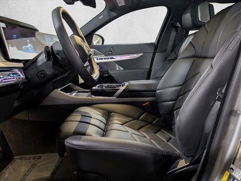 New 2026 BMW i7 xDrive60 image 4