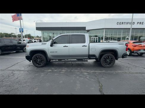 Used 2026 Chevrolet Silverado 2500 LT w/ Trail Boss Package AWD/4WD image 5