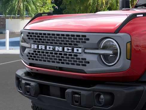 New 2025 Ford Bronco Badlands image 19
