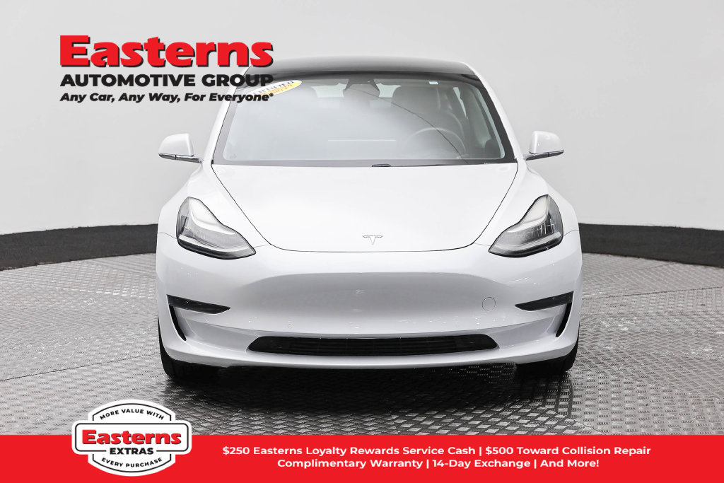 Used 2020 Tesla Model 3 Standard Range Plus RWD image 3