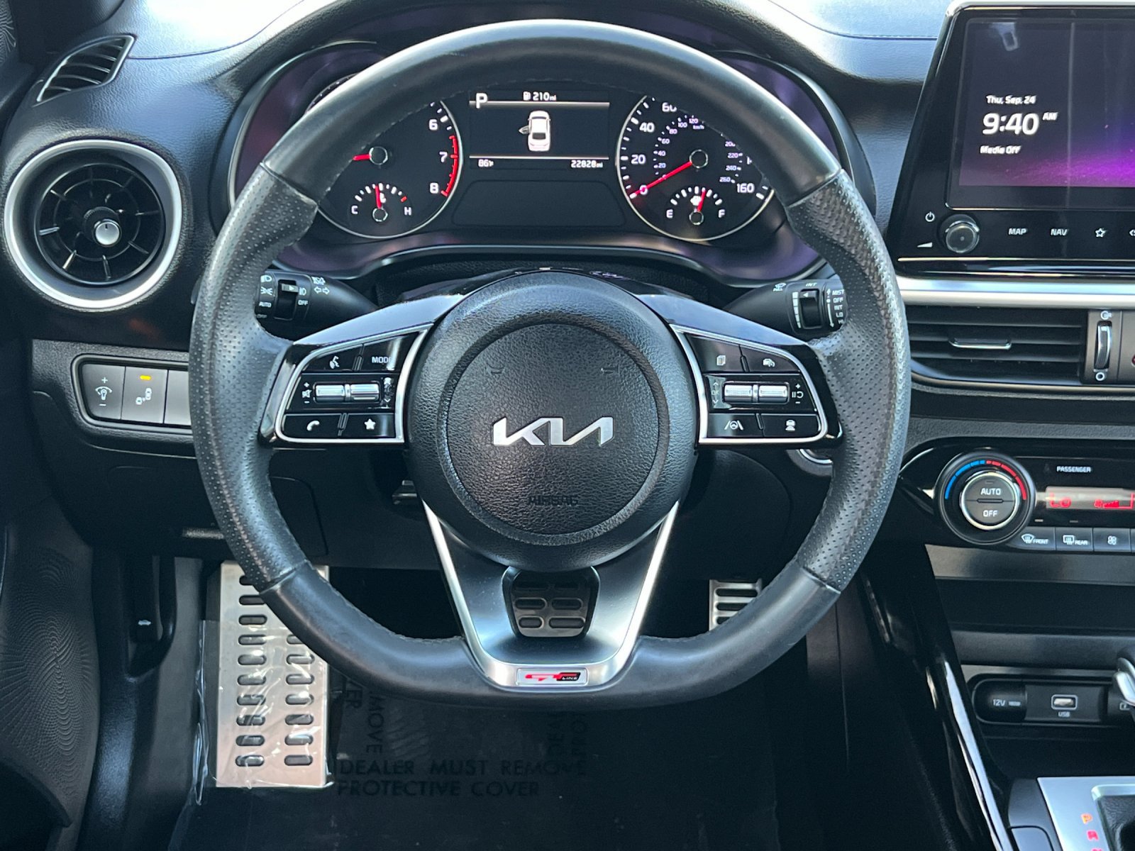Used 2023 Kia Forte GT-Line w/ GT-Line Technology Package FWD image 13