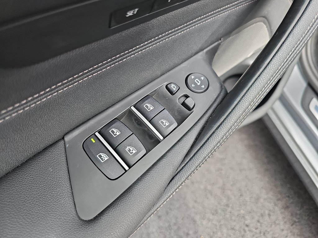 Certified 2023 BMW 530i xDrive w/ Premium Package AWD/4WD image 19