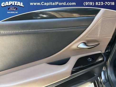 Used 2023 Lexus ES 350 w/ Accessory Package (Z1) FWD image 17
