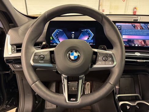 Certified 2025 BMW X2 xDrive28i image 17