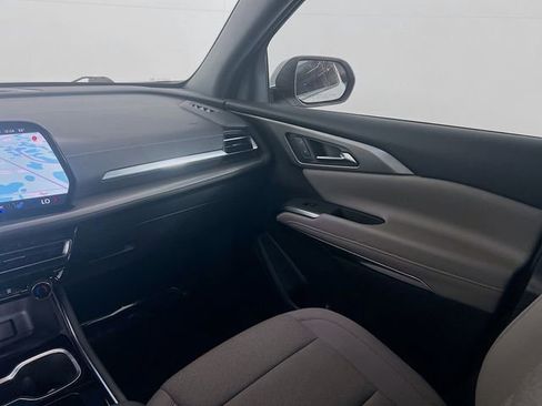 Used 2025 Chevrolet Traverse LT w/ LPO, Floor Liner Package image 23