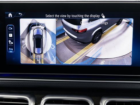 Certified 2026 Mercedes-Benz GLS 450 4MATIC image 24