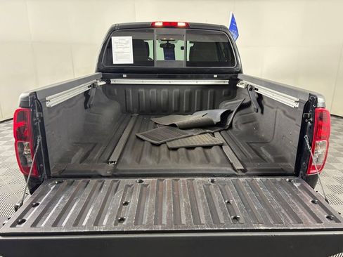 Used 2021 Nissan Frontier SV image 30