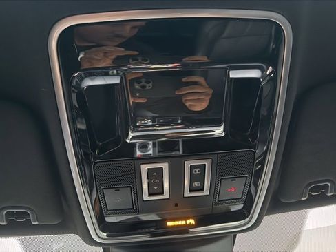 Used 2017 Land Rover Range Rover Supercharged image 30