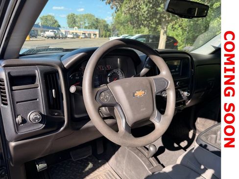 Used 2019 Chevrolet Silverado 1500 Custom w/ Custom Convenience Package AWD/4WD image 10