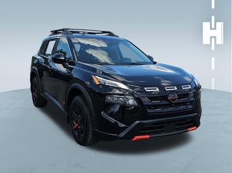 Used 2025 Nissan Rogue SV video 1