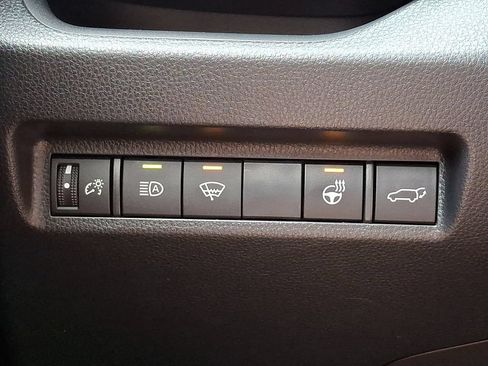 Used 2022 Toyota RAV4 XLE Premium AWD/4WD image 23