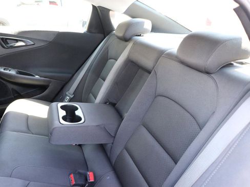 Used 2025 Chevrolet Malibu LT FWD image 22