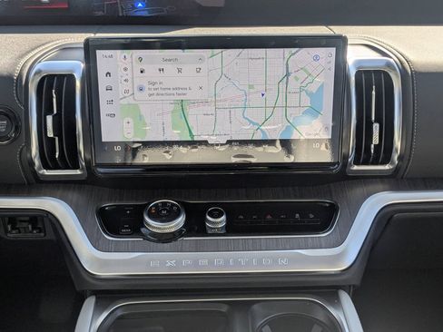 New 2025 Ford Expedition Max Platinum w/ Platinum Ultimate Package image 19