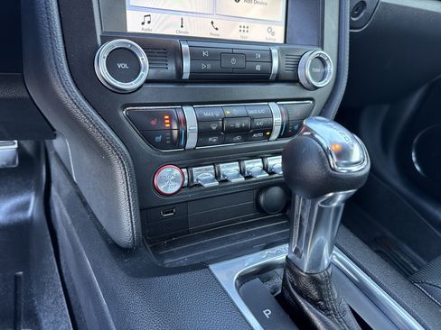 Certified 2019 Ford Mustang GT Premium image 38