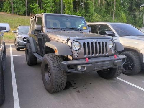 Used 2016 Jeep Wrangler Sport AWD/4WD image 5