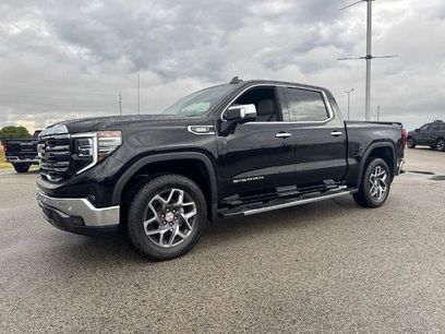 New 2026 GMC Sierra 1500 SLT w/ SLT Premium Plus Package