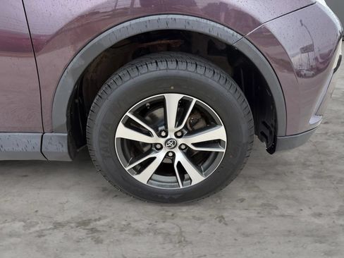 Used 2018 Toyota RAV4 XLE AWD/4WD image 46