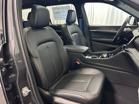 New 2026 Jeep Grand Cherokee L Limited AWD/4WD image 24