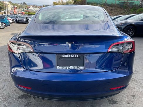 Used 2022 Tesla Model 3 RWD image 4