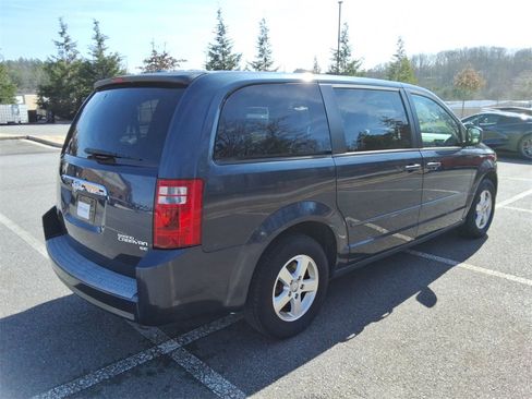 Used 2009 Dodge Grand Caravan SE image 5