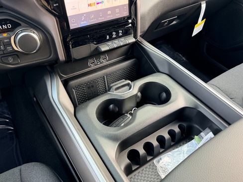 New 2026 RAM 1500 Big Horn AWD/4WD image 27