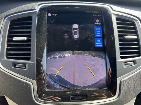 Used 2023 Volvo XC90 B6 Core w/ Protection Package Premier AWD/4WD image 28