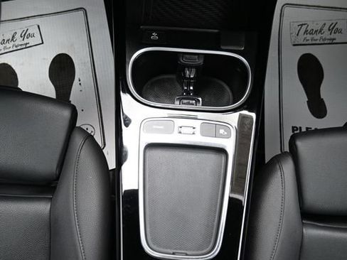 Used 2025 Mercedes-Benz CLA 250 image 23