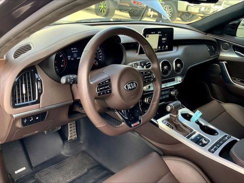 Used 2020 Kia Stinger GT image 17