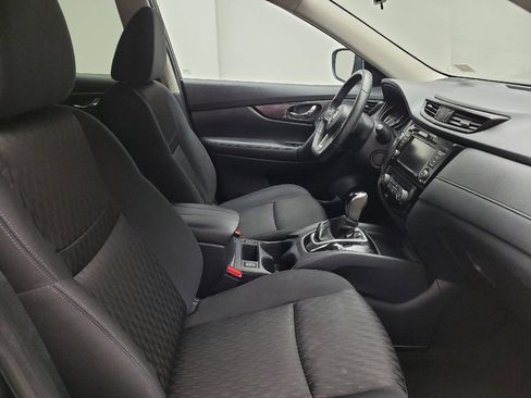 Used 2018 Nissan Rogue SV FWD image 21
