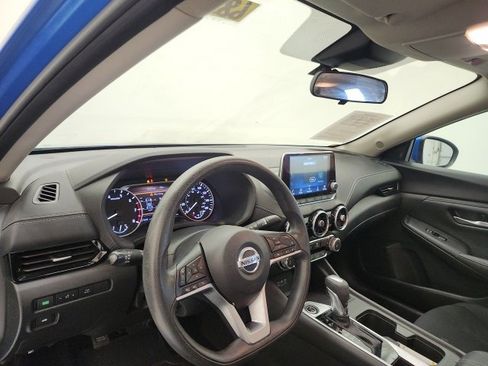 Used 2023 Nissan Sentra SV image 12