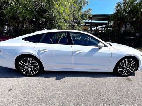 Certified 2025 Audi A7 3.0T Prestige w/ Prestige Package image 4