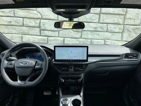 Used 2023 Ford Escape ST-Line Select w/ Tech Pack #2 AWD/4WD image 10