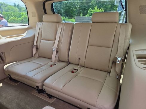 Used 2013 Chevrolet Tahoe LTZ AWD/4WD image 13