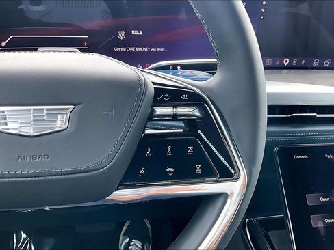 Certified 2025 Cadillac Escalade IQ Sport 2 AWD/4WD image 12