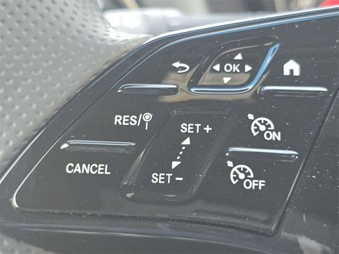 Used 2025 Mercedes-Benz Sprinter 2500 image 31