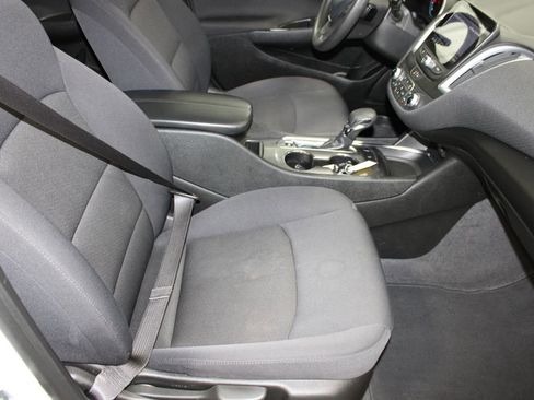 Used 2023 Chevrolet Malibu LT image 19