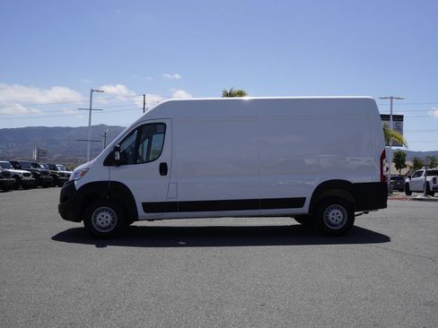 Used 2025 RAM ProMaster 2500 w/ Convenience Group FWD image 7