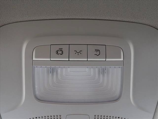 Used 2023 Mercedes-Benz Metris Passenger image 23