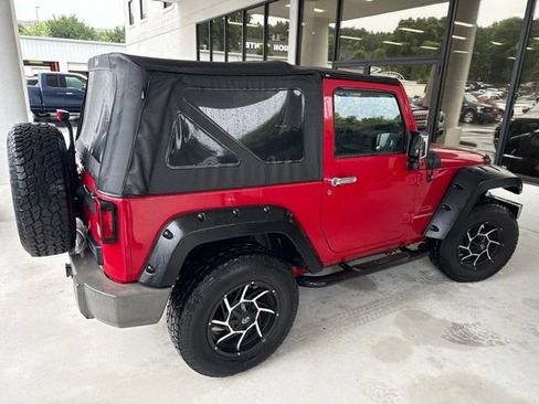 Used 2011 Jeep Wrangler Sport AWD/4WD image 4