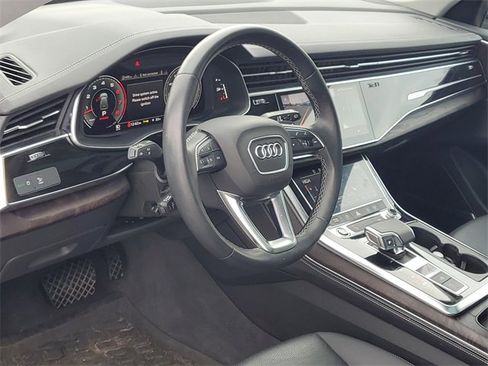 Used 2023 Audi Q8 Premium Plus image 12