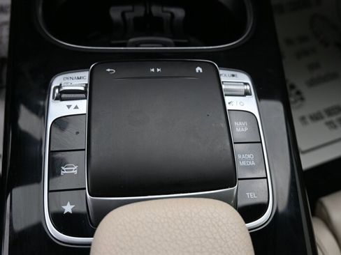 Used 2020 Mercedes-Benz A 220 image 32