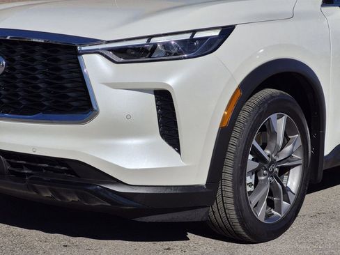 Certified 2025 INFINITI QX60 Luxe w/ Vision Package image 5