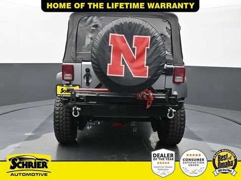 Used 2016 Jeep Wrangler Rubicon w/ Power Convenience Group image 5