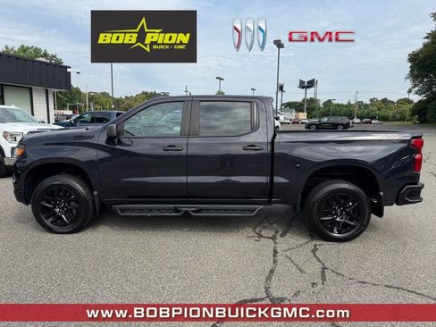 Used 2024 Chevrolet Silverado 1500 Custom Trail Boss w/ LPO, Dark Essentials Package AWD/4WD image 2