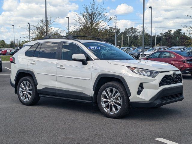 Used 2021 Toyota RAV4 XLE Premium FWD image 2