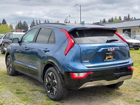 New 2026 Kia Niro Wind w/ Wind Preserve Package FWD image 3
